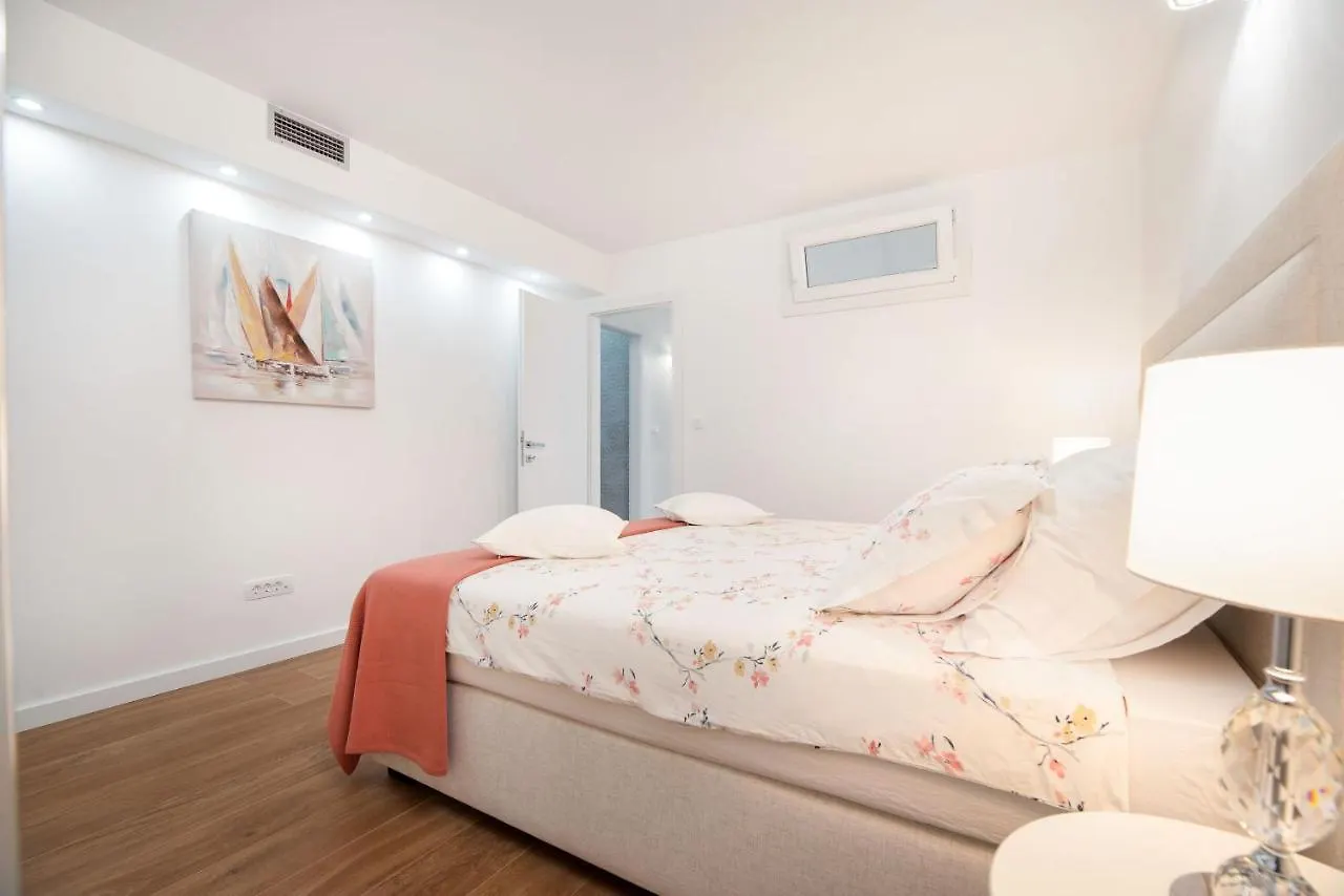 Apartment Amadeo Split