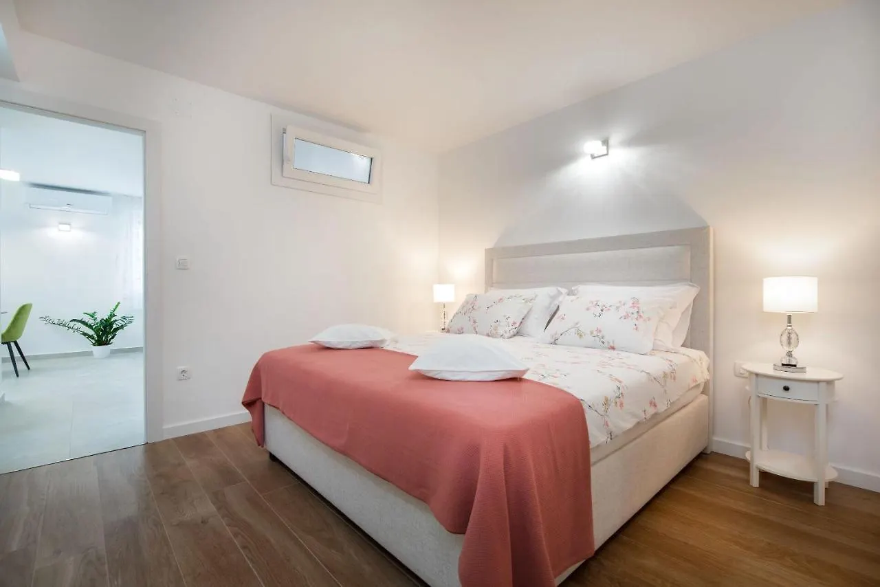 Apartment Amadeo Split